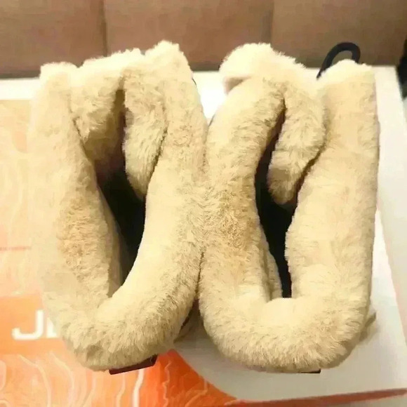 JBU Women's Snowy Lace Up Boots - Picture 8 of 10